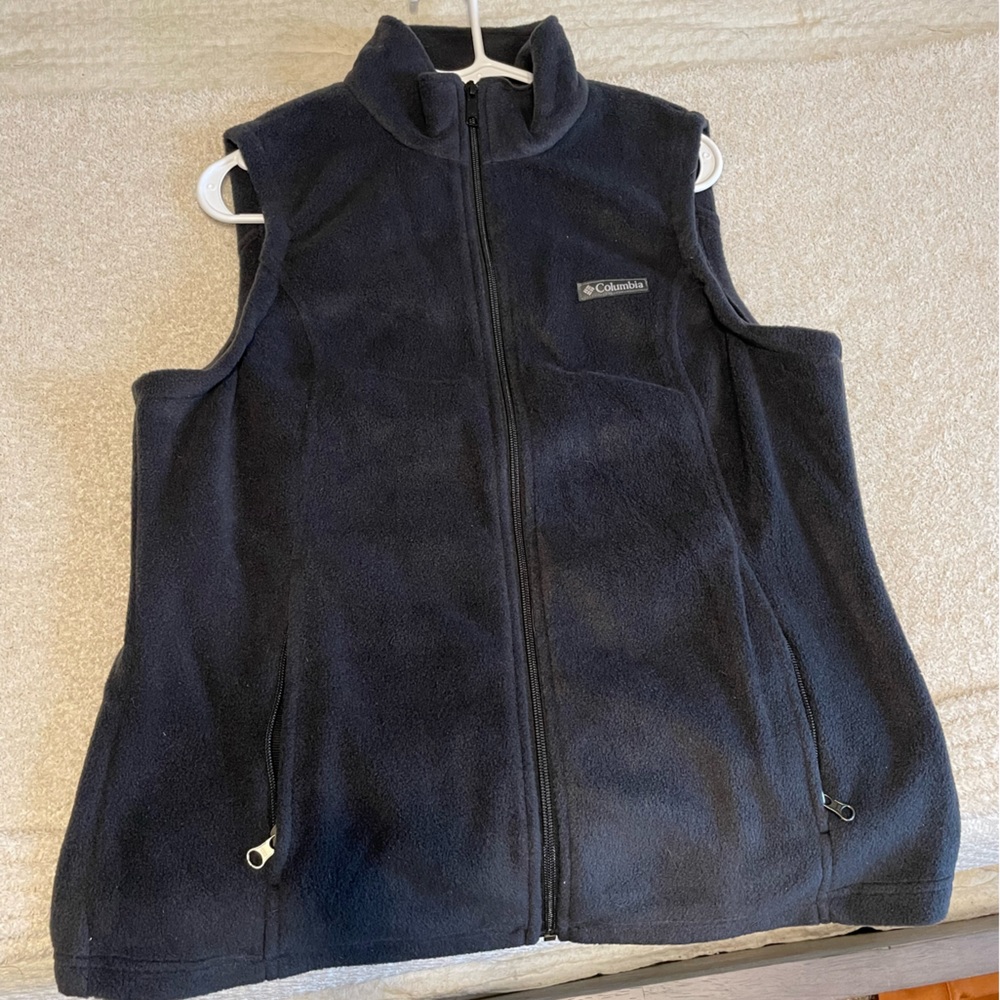NWOT Columbia Fleece Vest - Large